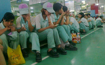 "Dở kh&oacute;c, dở mếu" trong dịp Tết 1