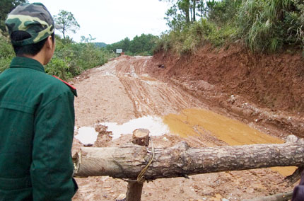 &ldquo;Đ&acirc;u đ&oacute; c&ograve;n l&agrave;m ngơ cho bu&ocirc;n lậu&rdquo; 1