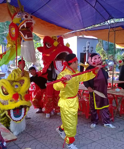 9X rộn r&atilde; tham gia lễ hội truyền thống l&agrave;ng qu&ecirc; 7