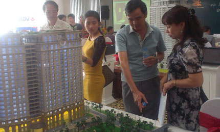 Dự thảo Luật nh&agrave; ở: Mua b&aacute;n nh&agrave; ở c&oacute; thời hạn 1