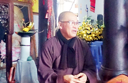 Đi lễ ch&ugrave;a: Kh&ocirc;ng mang lễ, kh&ocirc;ng để tiền giọt dầu 1