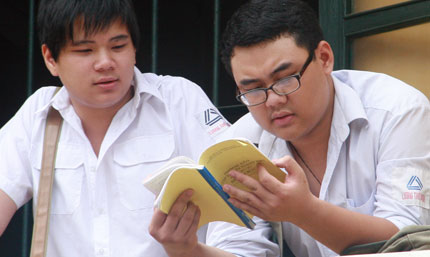 GS Đinh Xuân Lâm, Hội Khoa học Lịch sử Việt Nam: “Người viết sách quá tham khiến học sinh sợ môn Sử” 1