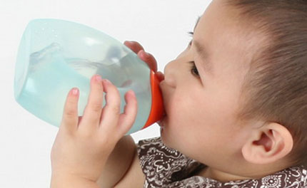 Trẻ uống bao nhiêu nước là đủ? 1
