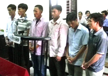 Đ&aacute;nh chết 3 người, lĩnh &aacute;n 4 th&aacute;ng t&ugrave;: Cơ quan điều tra &ldquo;b&oacute; tay&rdquo; 1