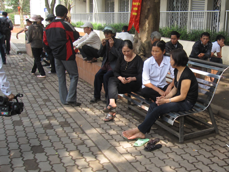 Kh&ocirc;ng thể để bệnh viện nhếch nh&aacute;c, khổ sở 1
