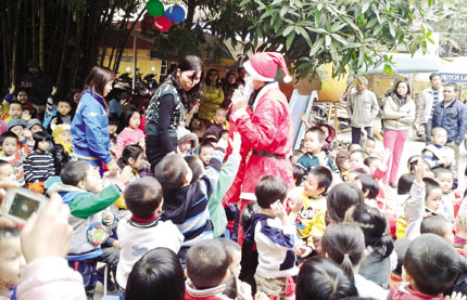 C&oacute; n&ecirc;n &ldquo;bịa&rdquo; m&atilde;i về &ocirc;ng gi&agrave; Noel? 1