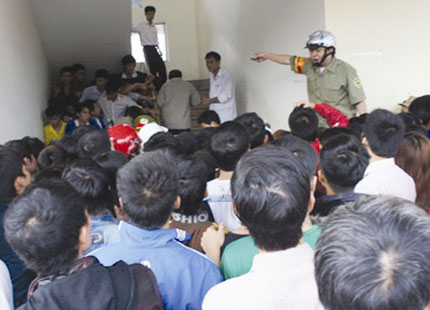 Năm 2012: 12.000 lao động hết cơ hội đi H&agrave;n 2