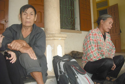 Thảm họa giao thông tại Lào: Nước mắt những phận nghèo 1