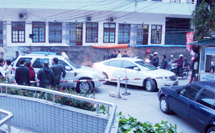 Chủ chung cư &eacute;p d&acirc;n qu&aacute; đ&aacute;ng 1