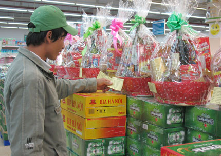 Lại lo ế&hellip; h&agrave;ng Tết 1