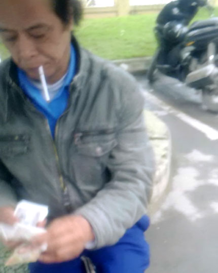 Bảo vệ &ldquo;xin&rdquo; tiền gửi xe, c&aacute;c sở n&oacute;i g&igrave;? 1