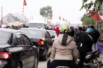 Đầu năm mua lộc, rước&hellip; phiền 1