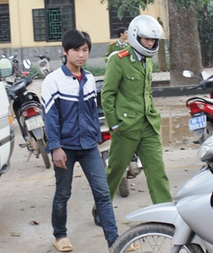 Cần xử l&yacute; nghi&ecirc;m những kẻ truy s&aacute;t nam sinh 1