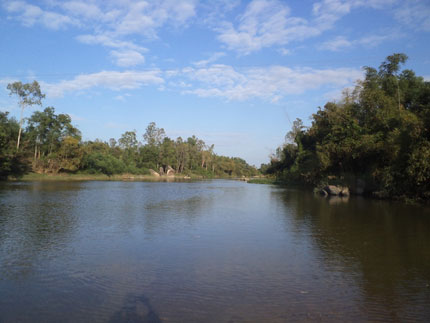 Nơi n&ocirc;ng d&acirc;n đi l&agrave;m phải&hellip; cởi đồ 4