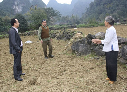 Chủ tịch tỉnh thua rồi lại... thắng 1