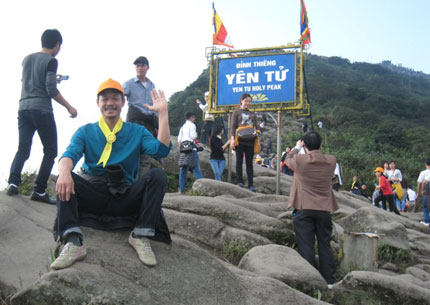 Du lịch t&acirc;m linh h&uacute;t kh&aacute;ch 1