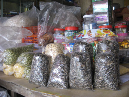 Chọn hạt hướng dương an to&agrave;n 1