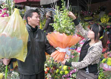 8/3 mất &rdquo;thi&ecirc;ng&rdquo; v&igrave; c&oacute; th&ecirc;m ng&agrave;y 20/10? 1