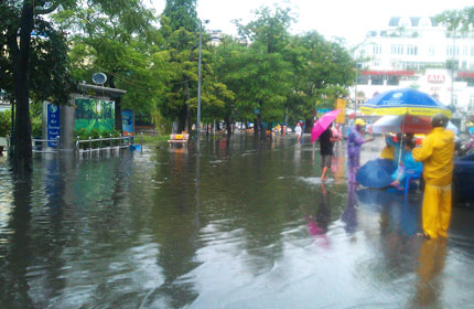 Bất ngờ với bão Mangkhut 1