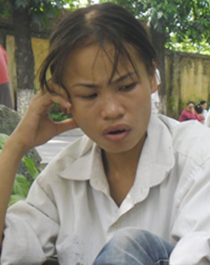 Vụ bố ép con uống thuốc diệt cỏ ở Hà Nội: Lọc máu liên tục cứu 3 cháu bé 2