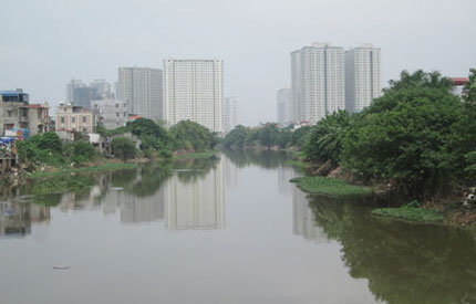 Sau sự cố úng ngập sông Nhuệ (Hà Nội): Cứ lấn hành lang, cả làng còn ngập 1