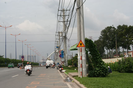 Doanh nghiệp công ích chi lương tiền tỷ ở TPHCM: “Ăn” toàn dự án ngân sách 1