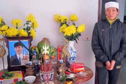 Hoàn cảnh buồn của người đàn ông bị hàng xóm giết hại 1