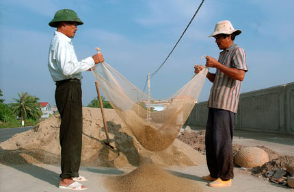 Tiết kiệm để “đương đầu” với năm 2014 1