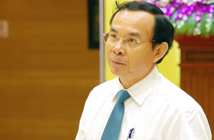 Công nhân Trung Quốc xúc động trước khi rời Việt Nam 1