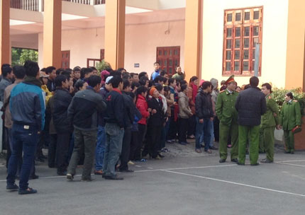Đại gia đình tan nát vì rượu 1