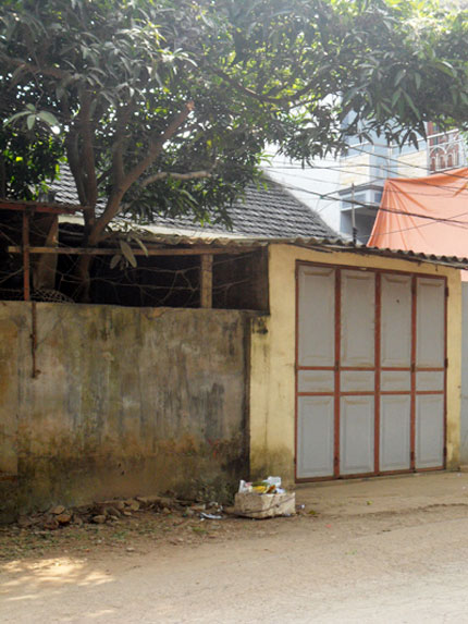 M&ecirc; phim sex, g&atilde; lực điền &eacute;p c&ocirc; b&eacute; lớp 9 l&agrave;m tr&ograve; &ldquo;người lớn&rdquo; 2