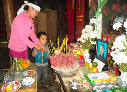 Nghi can s&aacute;t hại ch&aacute;u b&eacute; 12 tuổi bị t&acirc;m thần? 1