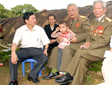 Nước mắt cựu binh rơi trong ngày vui 3