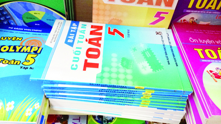 Sách “Bài tập cuối tuần Toán 5”: Những sai sót không đáng có 1