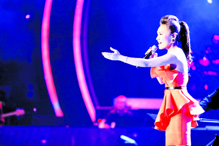 Quán quân Vietnam Idol 2014 Nhật Thủy: Giá như chân dài hơn và không nghèo 1