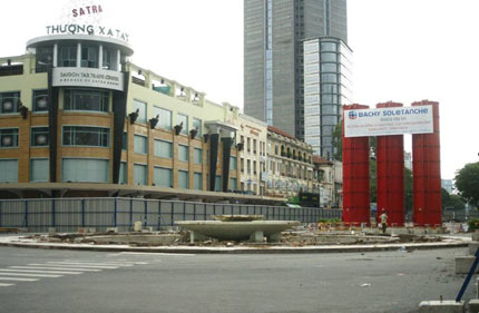 TP Hồ Chí Minh: Dân mệt mỏi vì cấm đường, kẹt xe 1