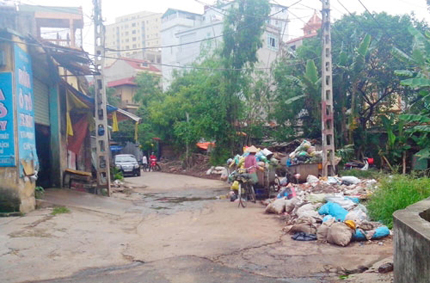 Hà Đông, Hà Nội: Dân chịu trận vì sống gần các điểm tập kết rác 1
