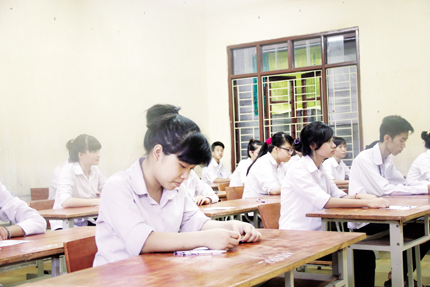 PGS Văn Như Cương vạch những điểm chưa hợp l&yacute; của kỳ thi quốc gia chung 1