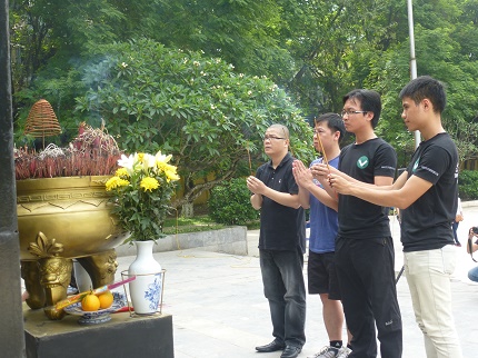 L&ecirc; Tiến Dũng &ndash; ch&agrave;ng trai &ldquo;tiếp lửa&rdquo; cho văn h&oacute;a đọc 1