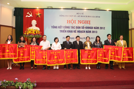 Tổng cục DS-KHHGĐ triển khai thực hiện kế hoạch năm 2013 7