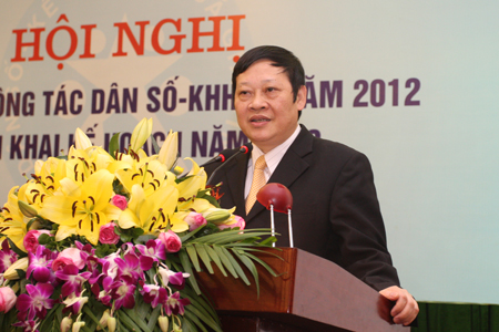 Tổng cục DS-KHHGĐ triển khai thực hiện kế hoạch năm 2013 1