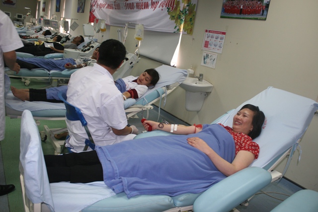 Đầu năm hiến giọt m&aacute;u đ&agrave;o 4