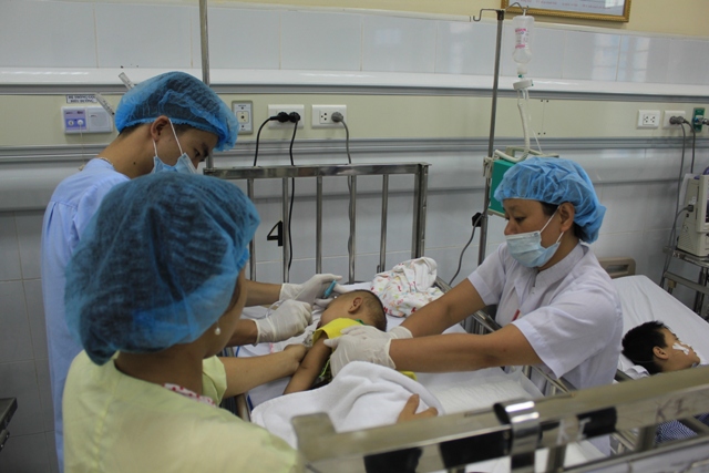 Bệnh viện Nhi TƯ ứng ph&oacute; với nguy cơ tăng cao dịch vi&ecirc;m n&atilde;o Nhật Bản 1