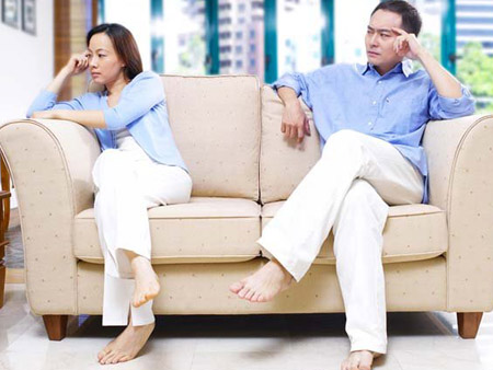 Chồng như thế, làm sao dạy con? 1