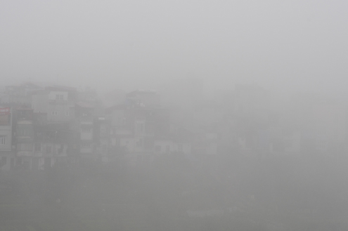 Miền Bắc ch&igrave;m trong sương m&ugrave; 1