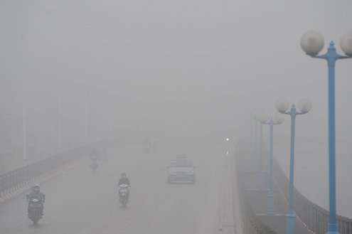 Miền Bắc ch&igrave;m trong sương m&ugrave; 2