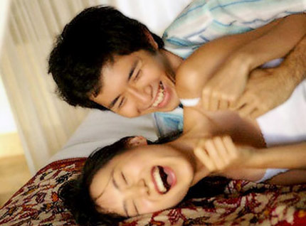 Vợ tôi “hồng diện, trường mi…” 1