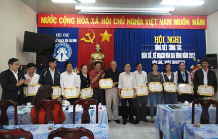 Đắk Lắk: Tổng kết công tác Dân số-KHHGĐ năm 2012 1