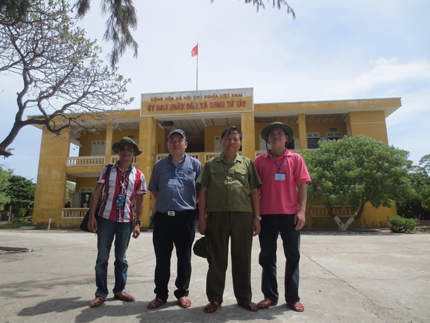 Đoàn công tác Tổng cục DS-KHHGĐ thăm, làm việc tại đảo Song Tử Tây- Trường Sa: Thắm tình quân dân 8