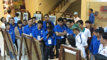 Hơn 3.500 lượt du khách tham quan triển lãm “Hoàng Sa của Việt Nam” 3